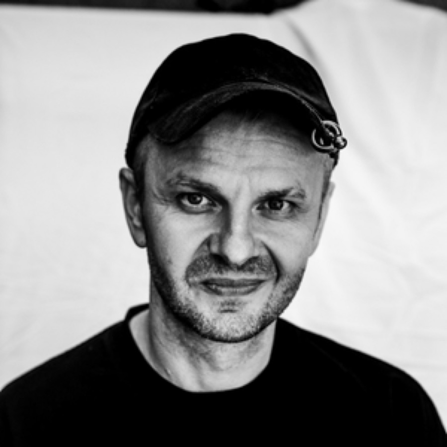 Prof. dr hab. Andrzej Dragan