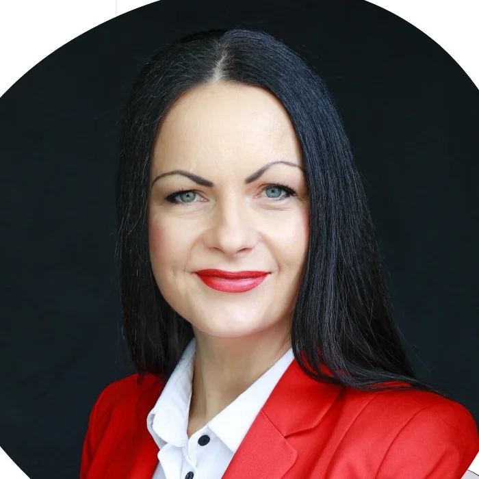 Dr Justyna Bogucka-Kwella