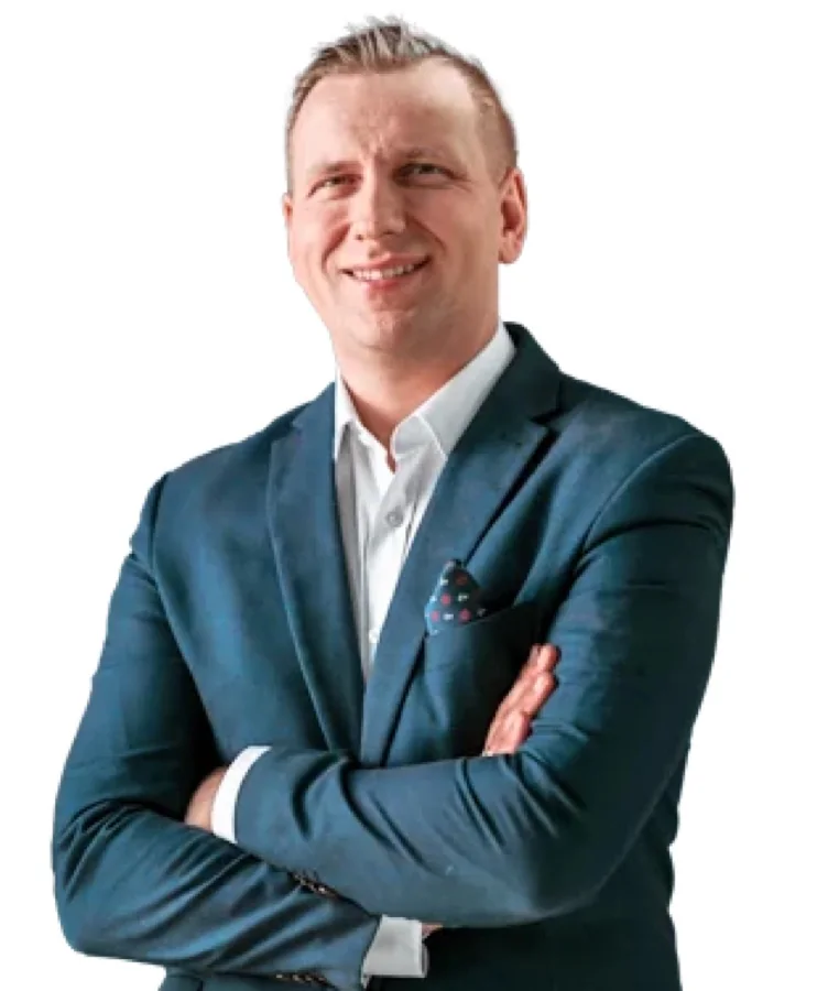  Maciej Wieczorek